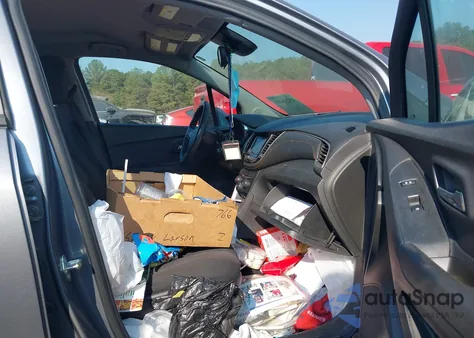 2020 Chevrolet Trax Fwd Ls z USA, uszkodzony, nr VIN 3GNCJKSB1LL146281